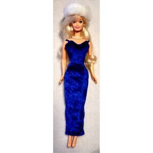 1996 Barbie Special Occasion Doll Gown Faux Fur Hat Pearl Necklace Earrings Ring